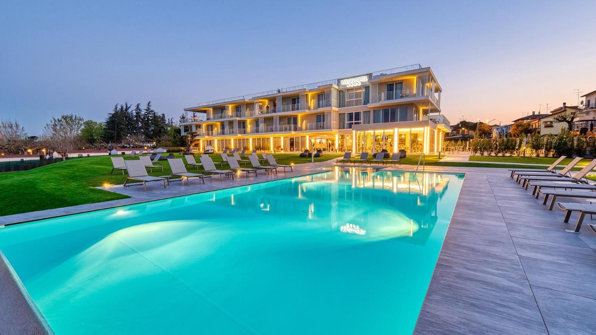 Vision Hotel Peschiera del Garda Esterno foto