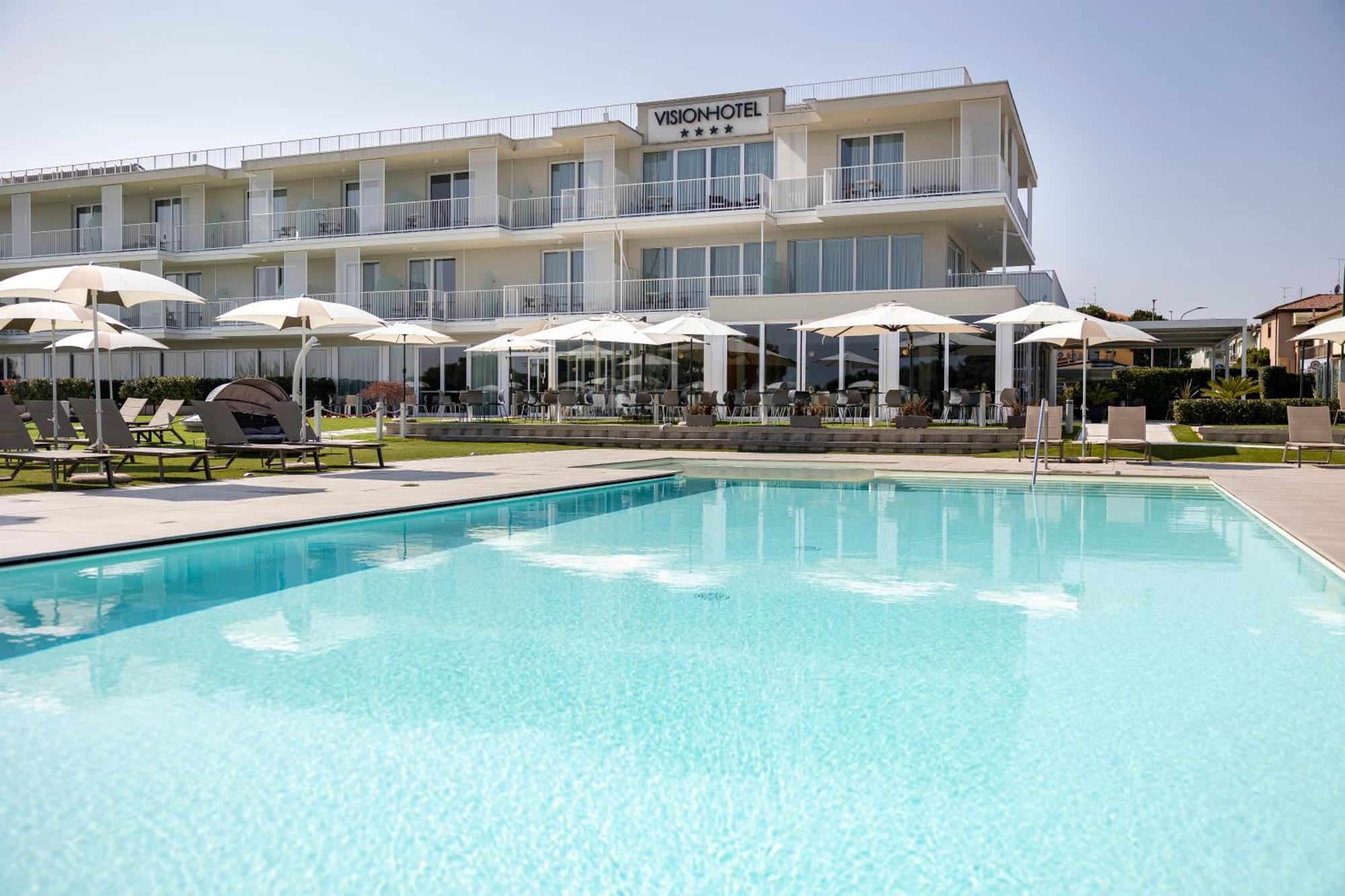 Vision Hotel Peschiera del Garda Esterno foto