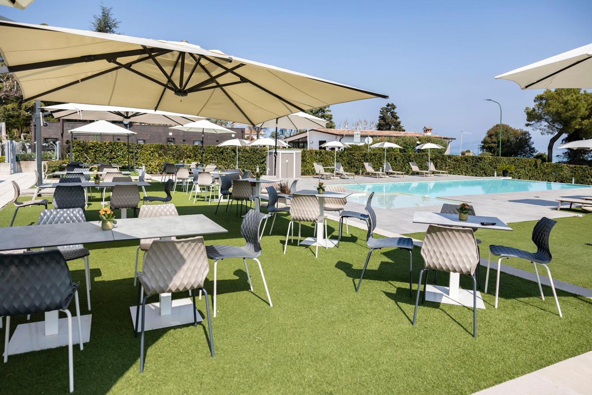 Vision Hotel Peschiera del Garda Esterno foto