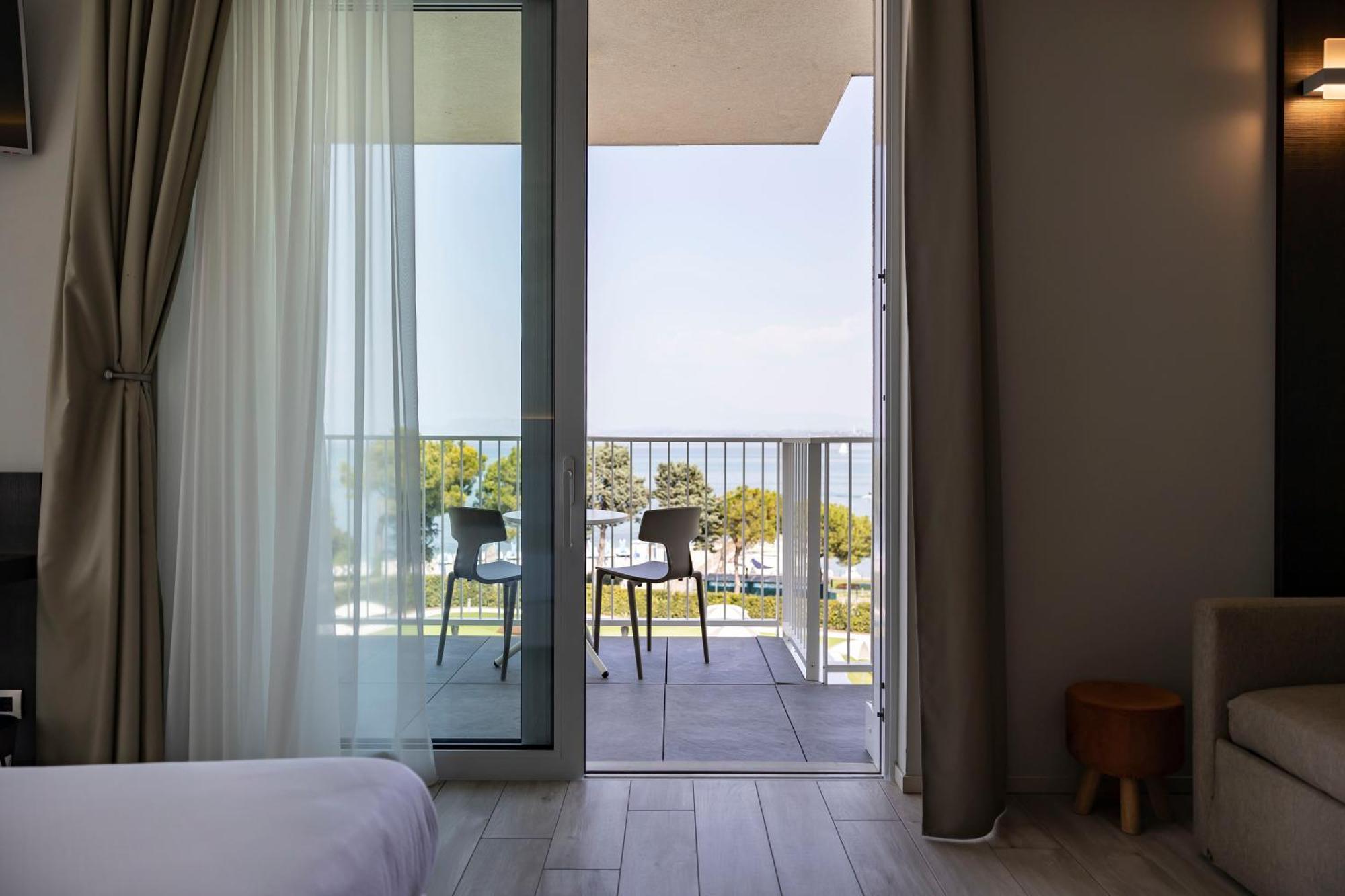 Vision Hotel Peschiera del Garda Camera foto