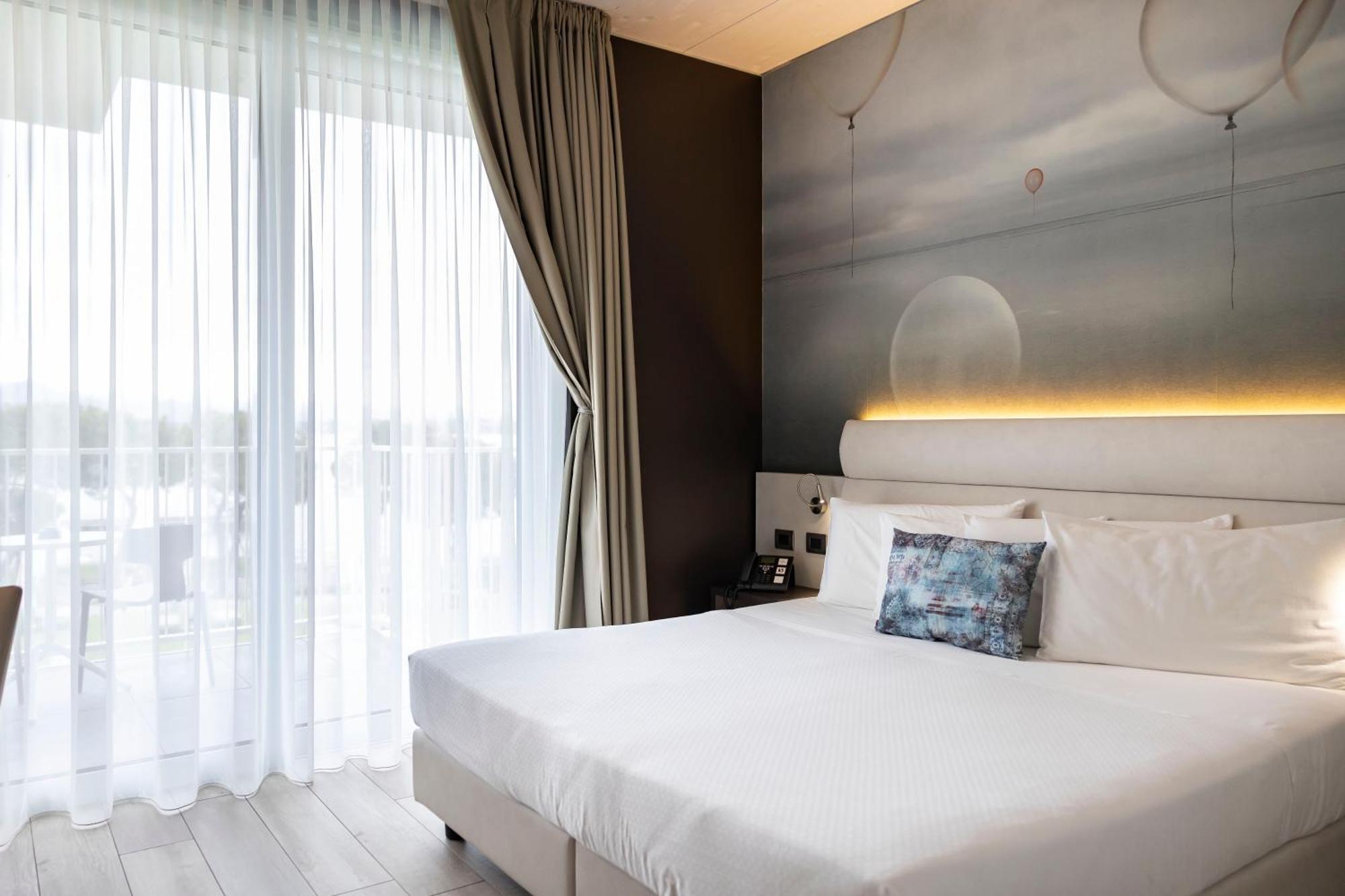 Vision Hotel Peschiera del Garda Esterno foto