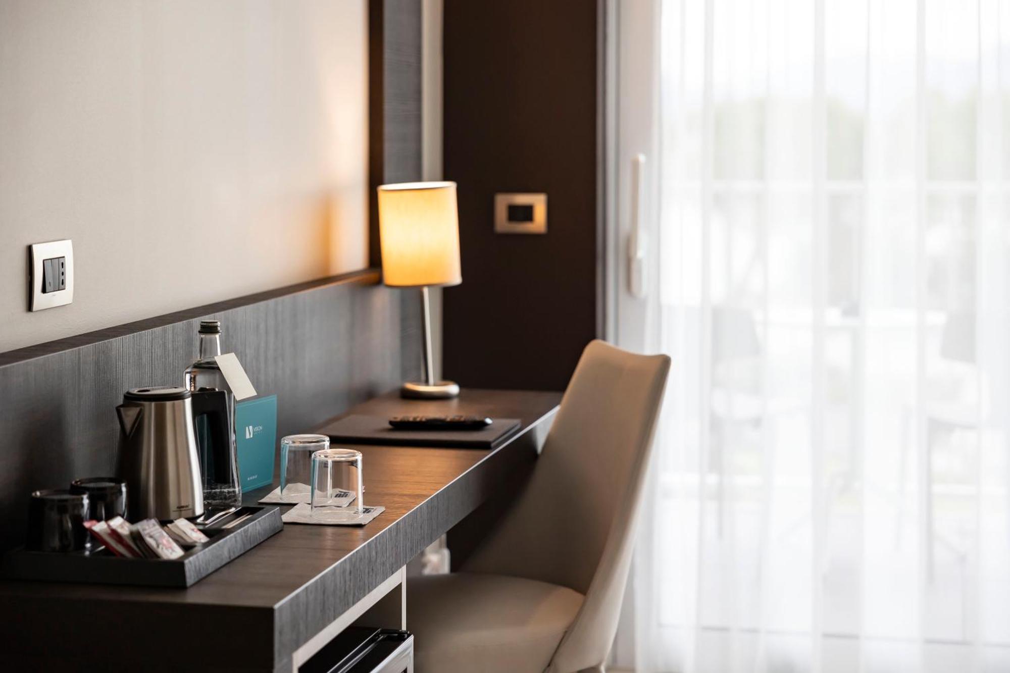 Vision Hotel Peschiera del Garda Camera foto