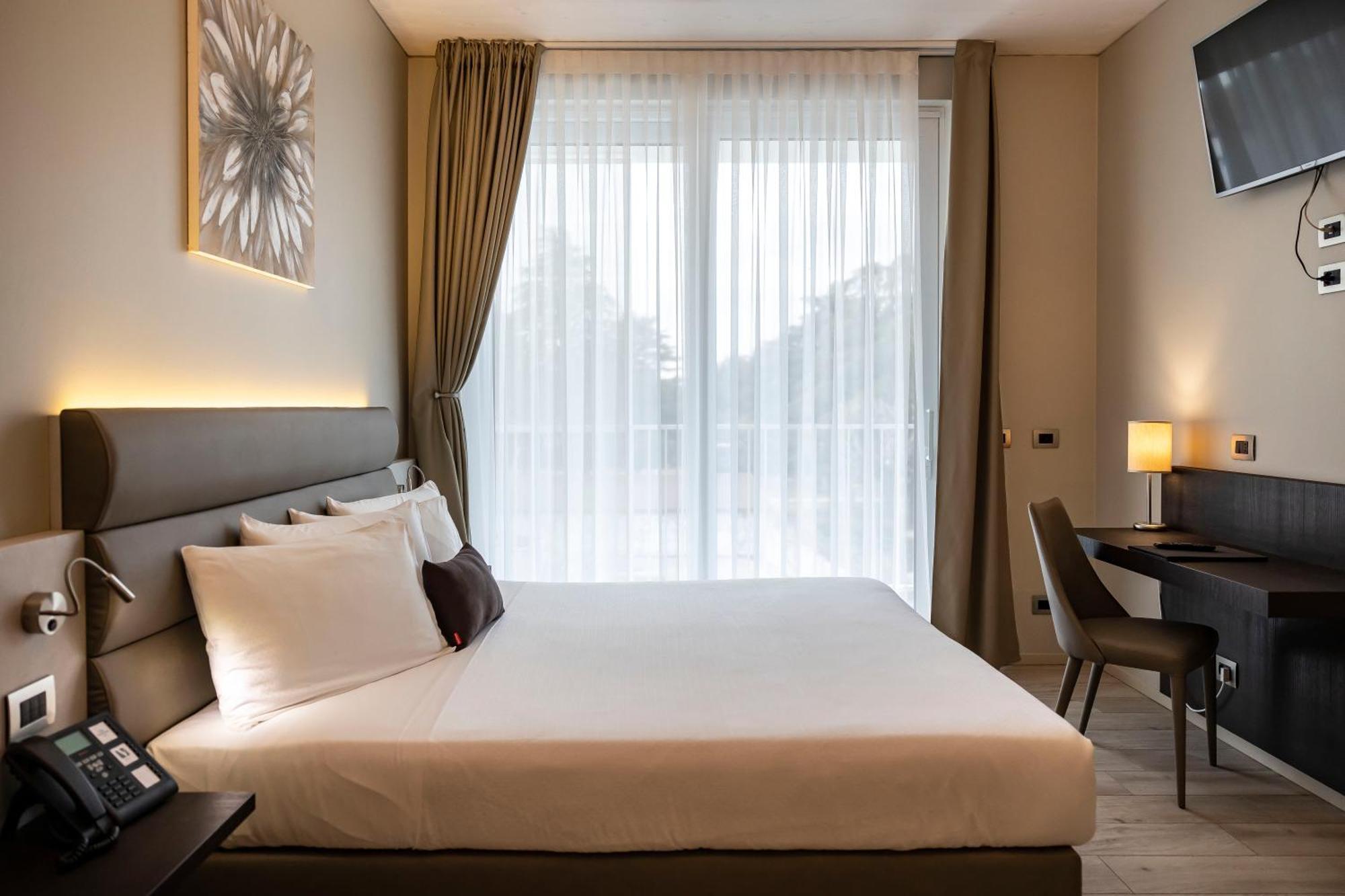 Vision Hotel Peschiera del Garda Camera foto